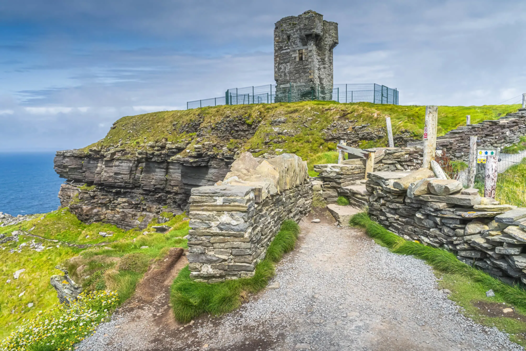 cliffs of moher o'brian tower